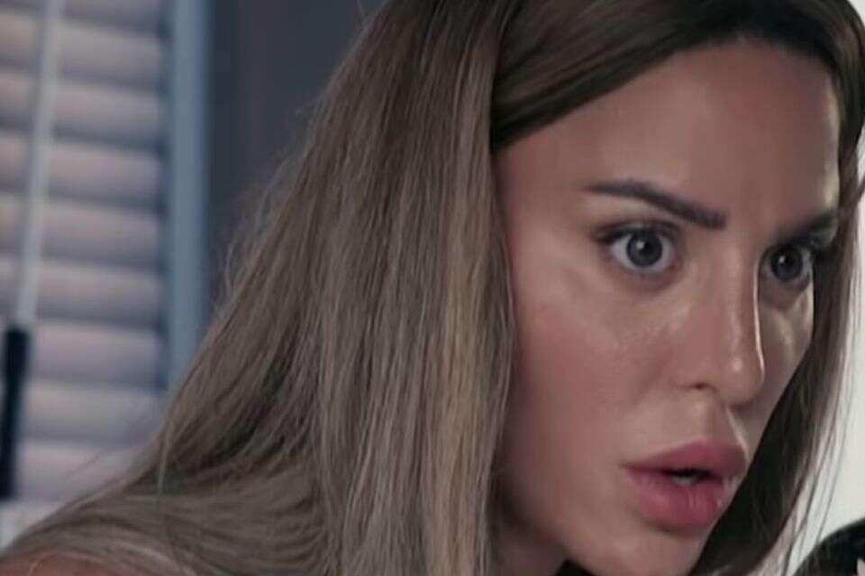 נסרין קדרי דומעת מהתרגשות , 