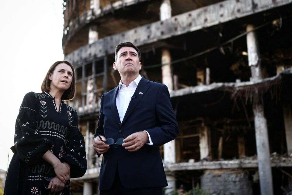 ראש ממשלת בריטניה אנדי ברנהאם בביקור באוקראינה , רויטרס