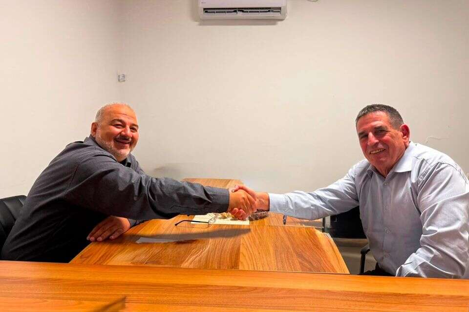 סגלוביץ' ועבאס , ללא