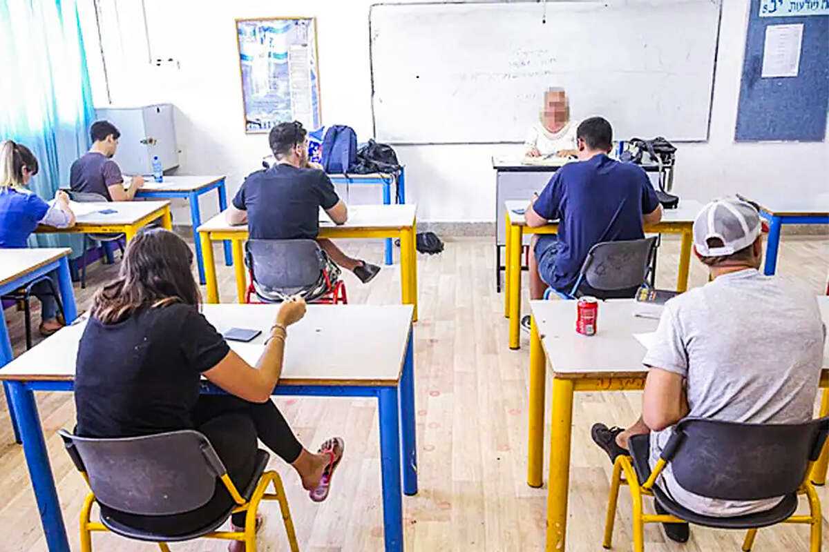 כיתה בבית ספר , .