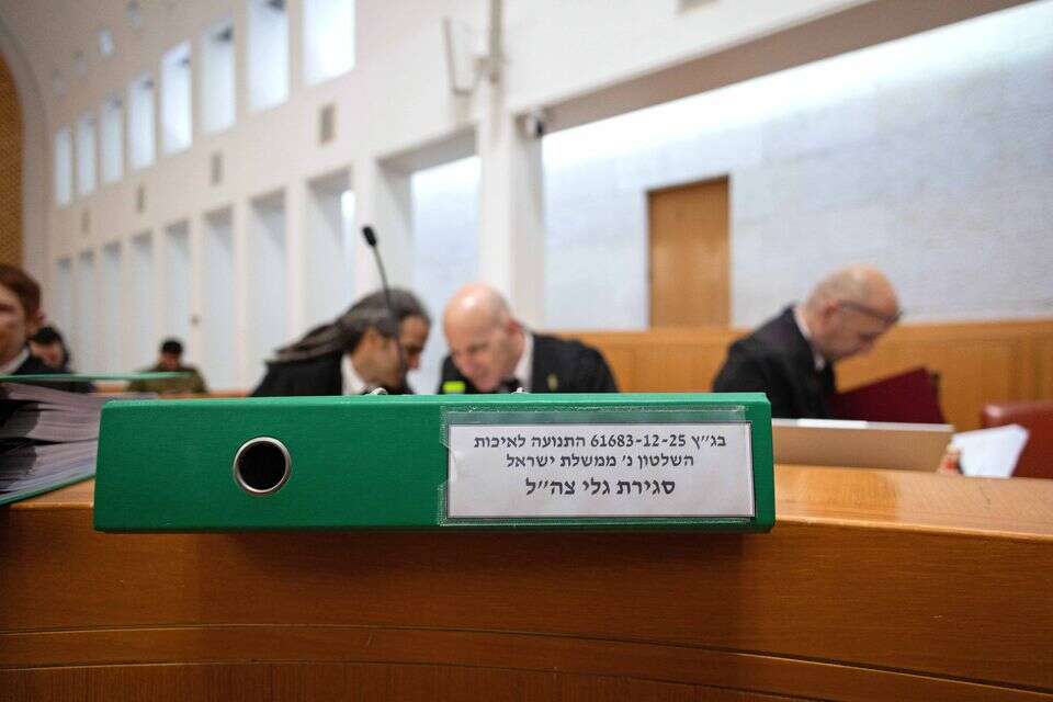 דיון בבית המשפט העליון על סגירת גל"צ , אורן בן חקון