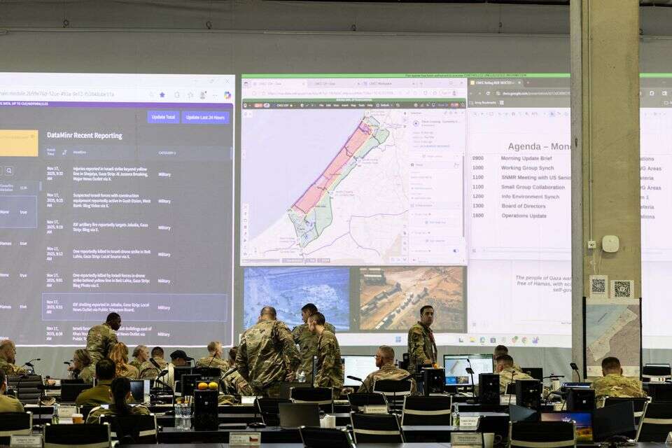 המפקדה בקריית גת , רויטרס