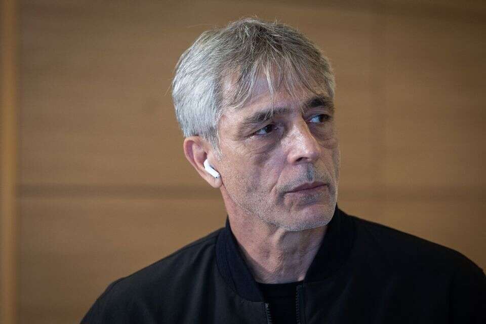 אלי אוחנה , אורן בן חקון