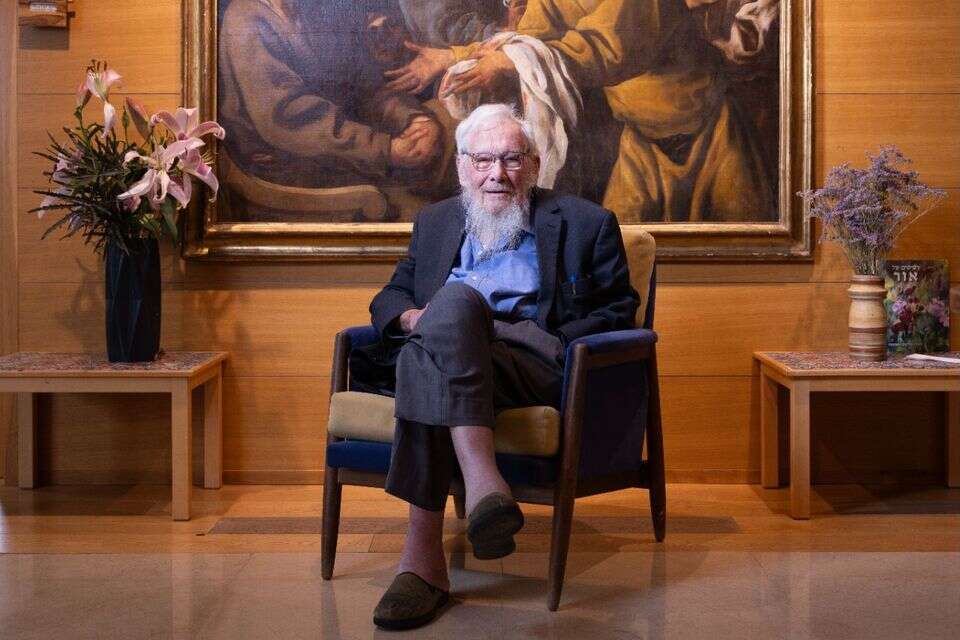 פרופ' ישראל אומן , מיכה בריקמן