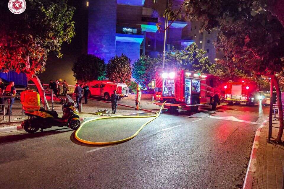 שריפה בחניון תת קרקעי בראשון לציון , קובי ריכטר/ כבאות והצלה לישראל
