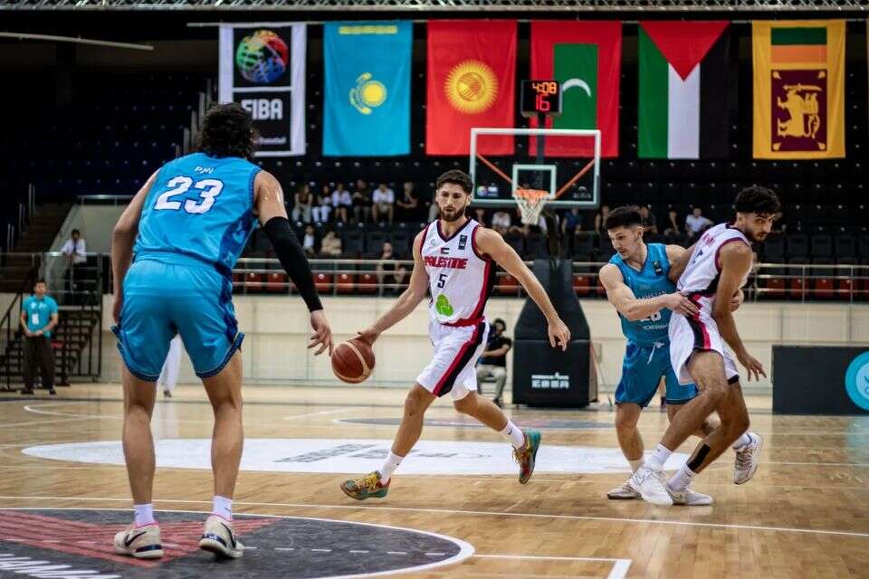 ג'מאל מייאלי , FIBA