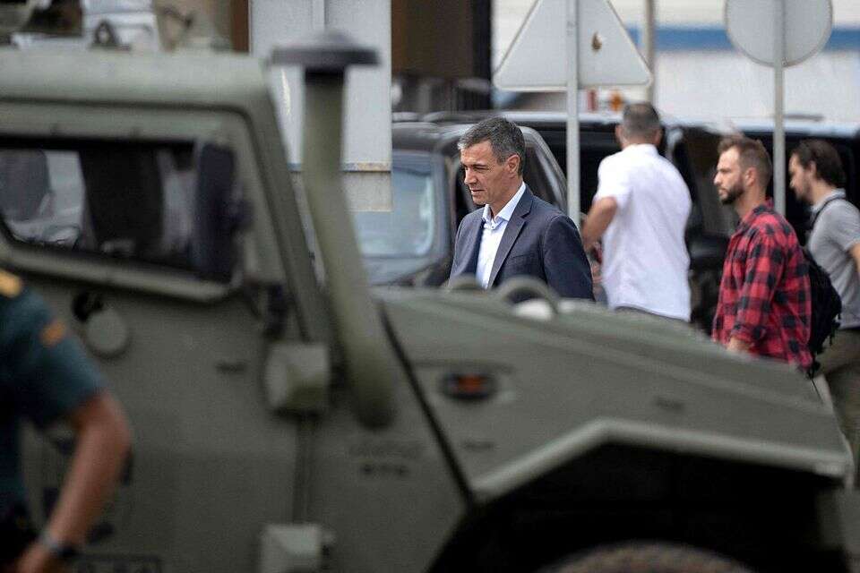 פדרו סנצ'ז במהלך ביקורו בסאוטה , איי.אף.פי