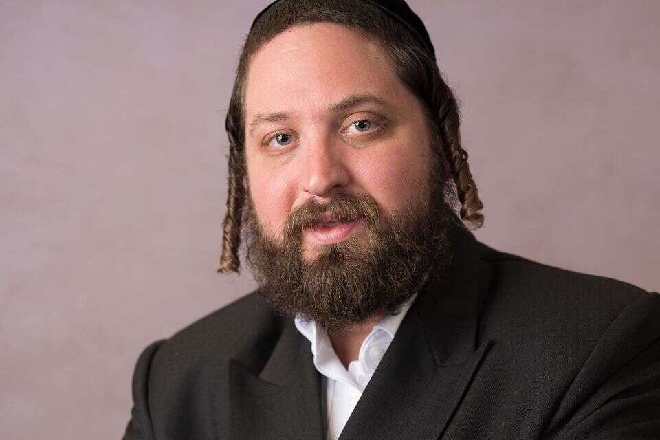 עו"ד משה לייבוביץ , אליאור דיינו