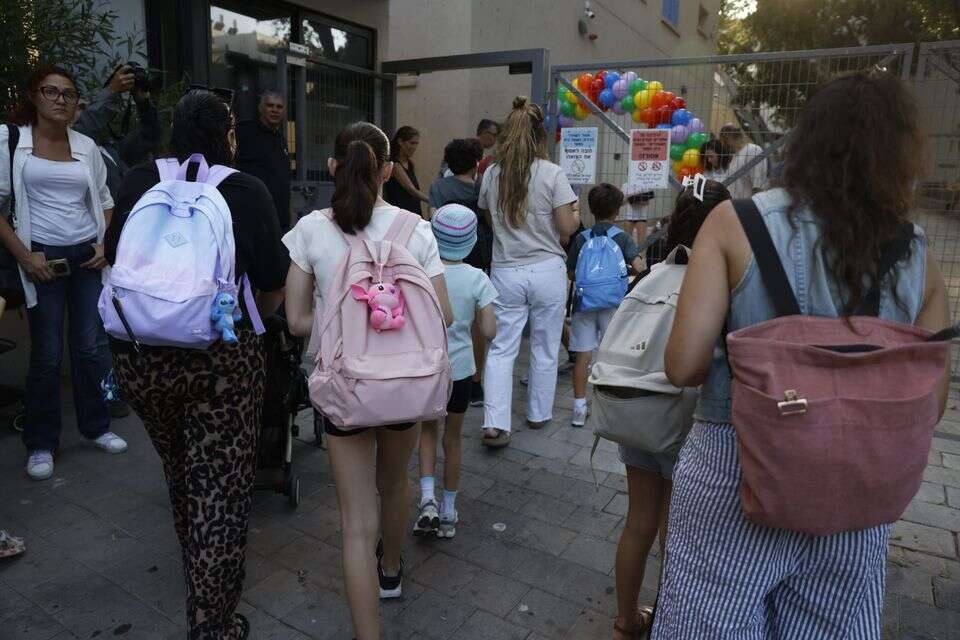 היום הראשון ללימודים בבית הספר יסודי כרמל-גבריאלי , יהושע יוסף