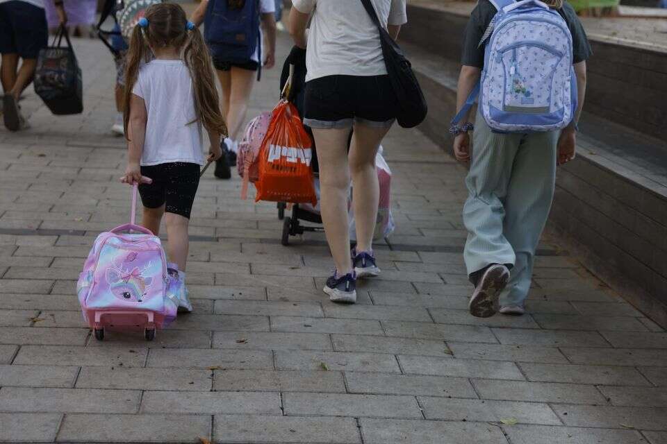 היום הראשון בבית הספר היסודי כרמל-גבריאלי בתל אביב , יהושוע יוסף