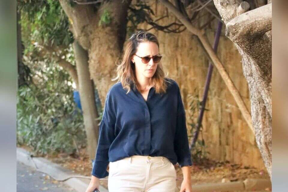יונית לוי חוזרת מבית הספר , פול סגל