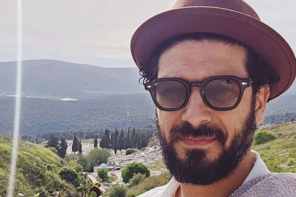 ציון הדרך המרגש של אביב אלוש , 