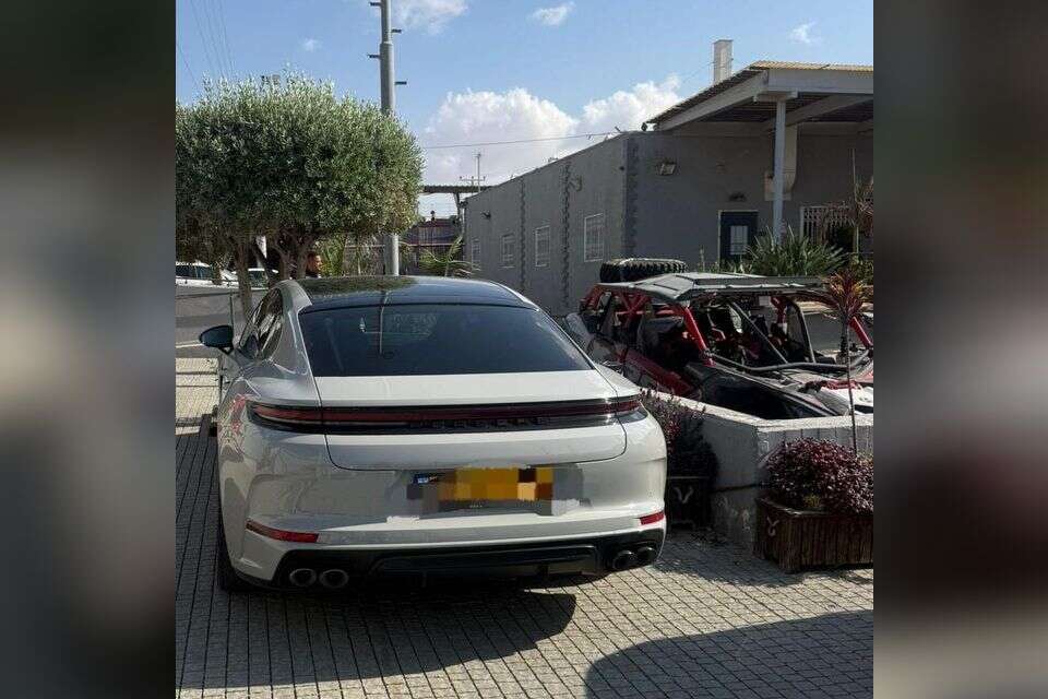 רכב הפורשה הגנוב שנמצא ברהט , דוברות המשטרה