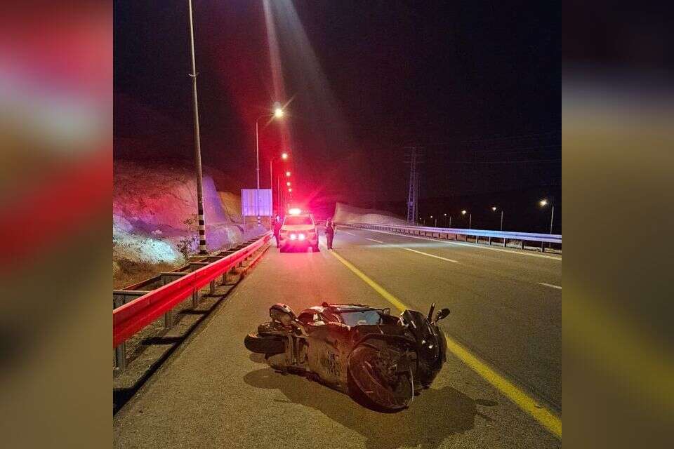 זירת התאונה בכביש 1 , מד"א