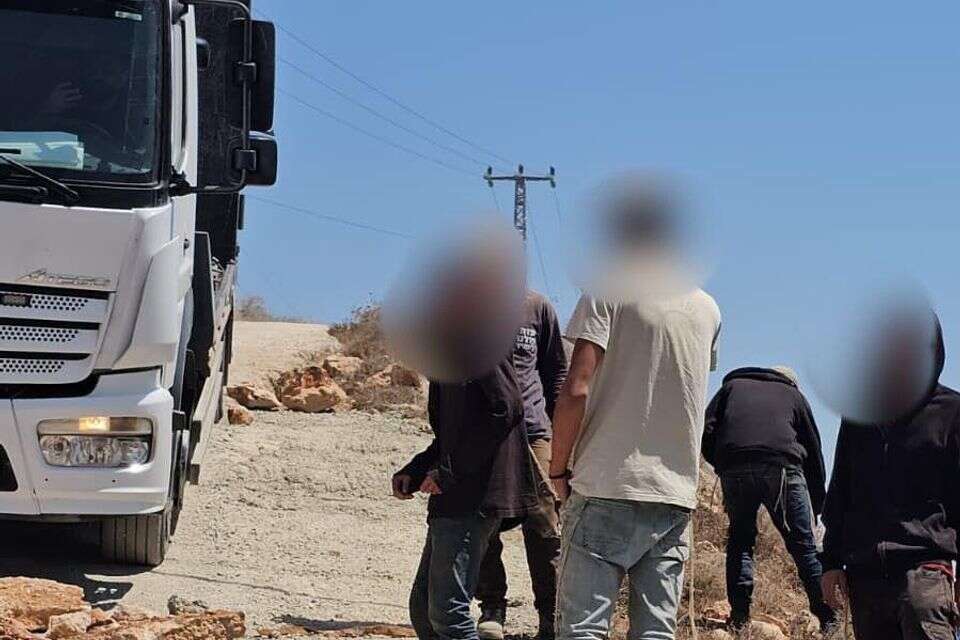 הפורעים היהודים בקוסרה , דוברות המשטרה