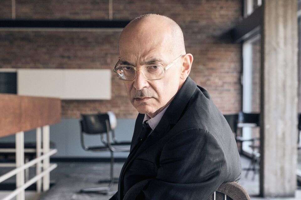 בילר. "בארה"ב לא מעוניינים לפרסם טקסטים בניחוח יהודי.סופר כותב סיפור והמו"ל אומר 'הו, יש לך בספר גפילטע פיש, אולי תחליף בהמבורגר?'" , כריסטיאן ורנר