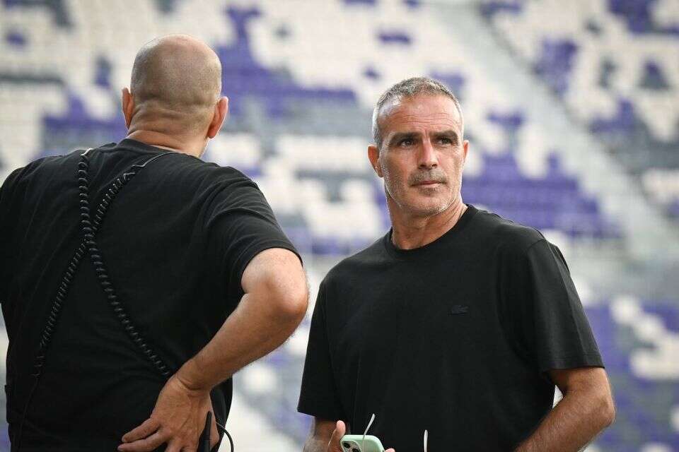 כפיר אדרי
, ברני ארדוב