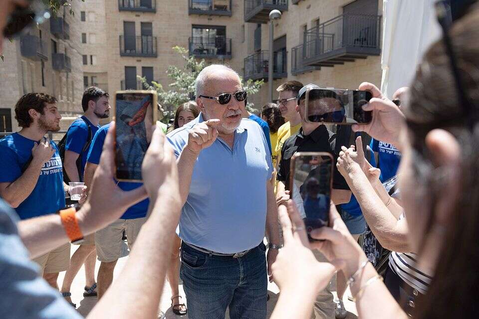 ליברמן במקום ההפגנה בשבת מול "קפה בשמטה" בירושלים, בחודש שעבר , אורן בן חקון