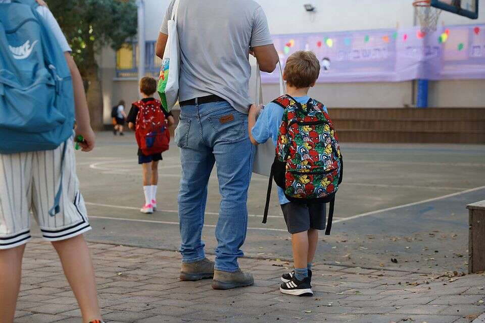 פתיחת שנת הלימודים , יהושע יוסף
