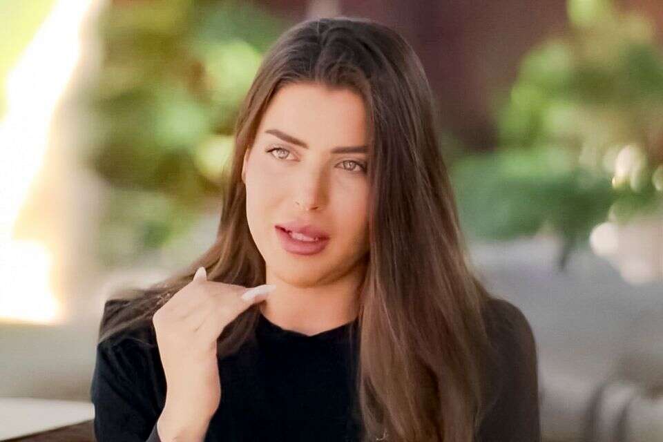ספיר בורגיל בסרט "השנה הקשה בחייה" , רשת 13