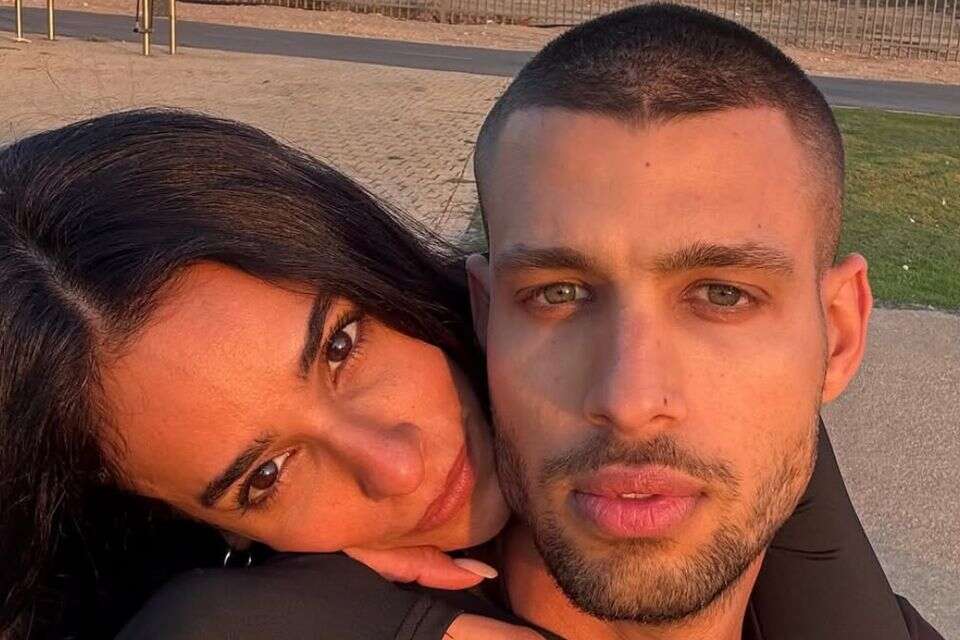 הלחץ הפומבי על איתי אדלר , 