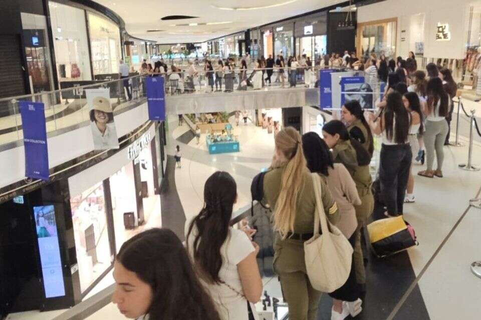 תורי ענק בפתיחה של SAP , טל איז'ק