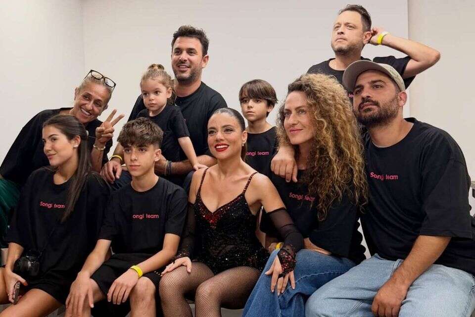 שירי מימון ומשפחתה מאחורי הקלעים בגמר ''רוקדים עם כוכבים'' , צילום מסך, אינסטגרם