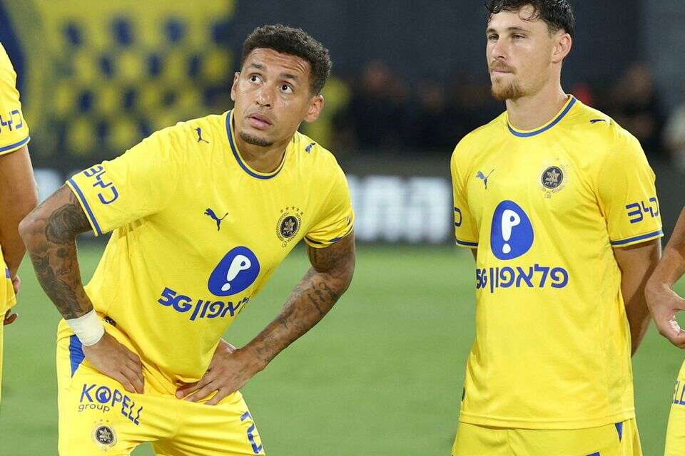 ג'יימס טברנייר וגבי קניקובסקי , אלן שיבר