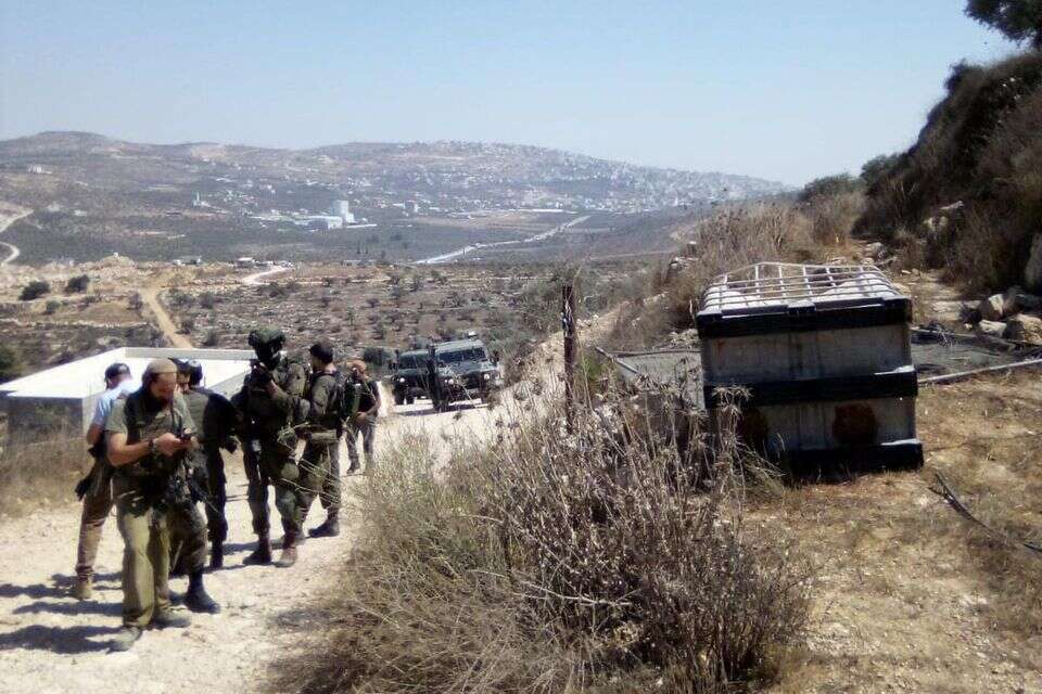 זירת הפיגוע בשומרון, והסריקות אחר המחבל
,