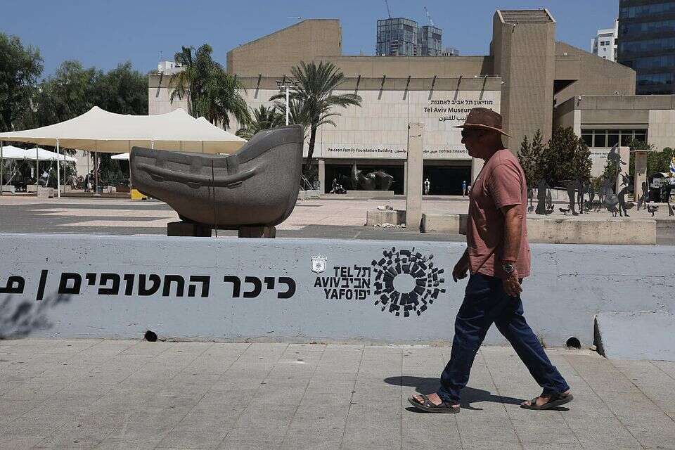 כיכר החטופים. הקפות בשמחת תורה , גדעון מרקוביץ'