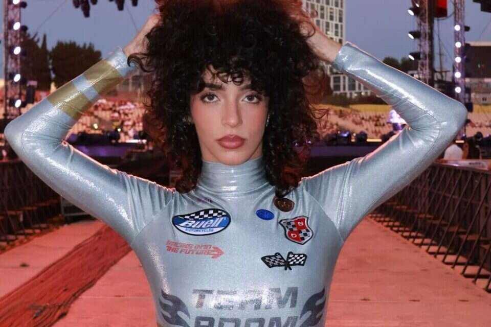 ענבר נאסה ,