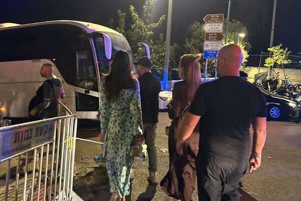 אודיה אזולאי וסשה אדם בירושלים , שמור במערכת