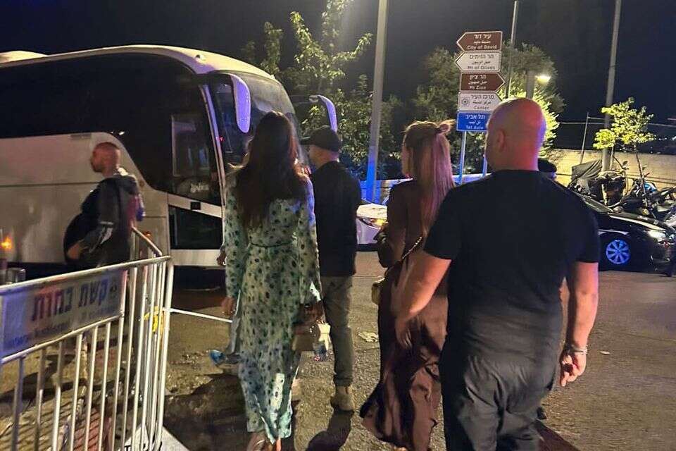 אודיה אזולאי וסשה אדם בירושלים , שמור במערכת