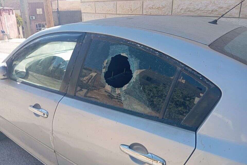 חלון רכב מנותץ , רשתות חברתיות