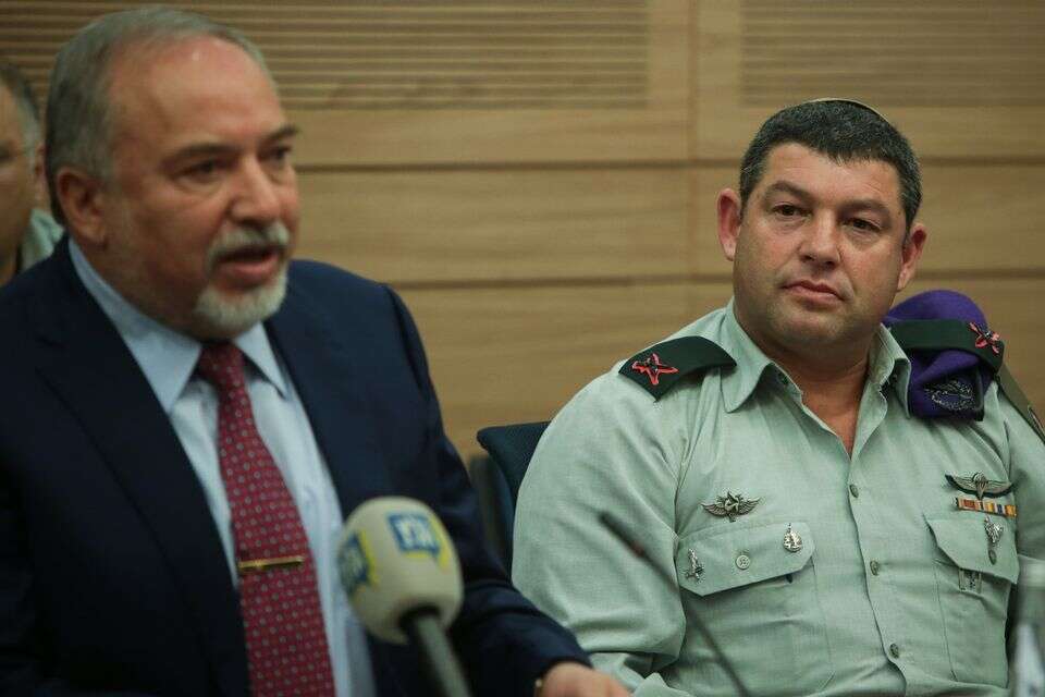 עופר וינטר ואביגדור ליברמן , אורן בן חקון