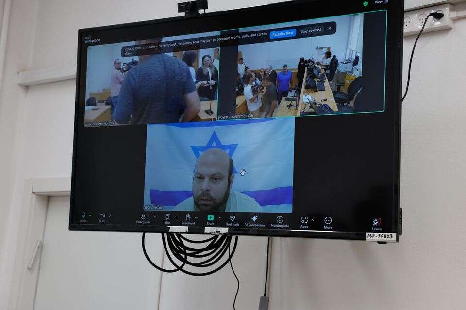 כתב אישום בפרשת פרינוק , אורן בן חקון