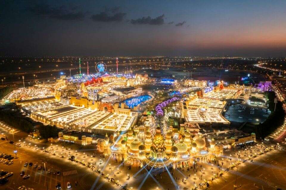 90 תרבויות, אלפי חנויות ומאות מתקנים , Global Village Dubai