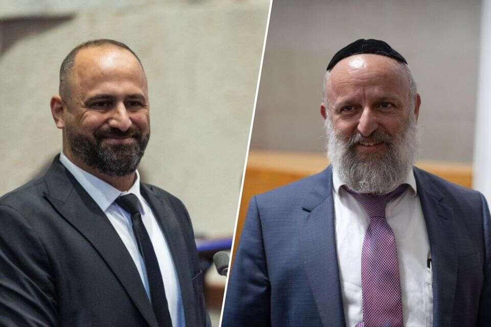חברי הכנסת החדשים במשכן. עו"ד שבתאי קטש מהליכוד, ואבו מומחד אל-היג'א מיש עתיד , אורן בן חקון