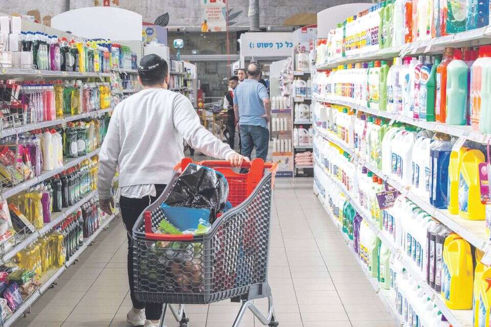 "הצרכן חייב להרגיש שהשינוי מגיע לכיס שלו" , אורן בן חקון