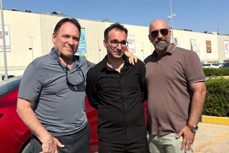 בן חסין לאחר שחרורו מהכלא , ללא