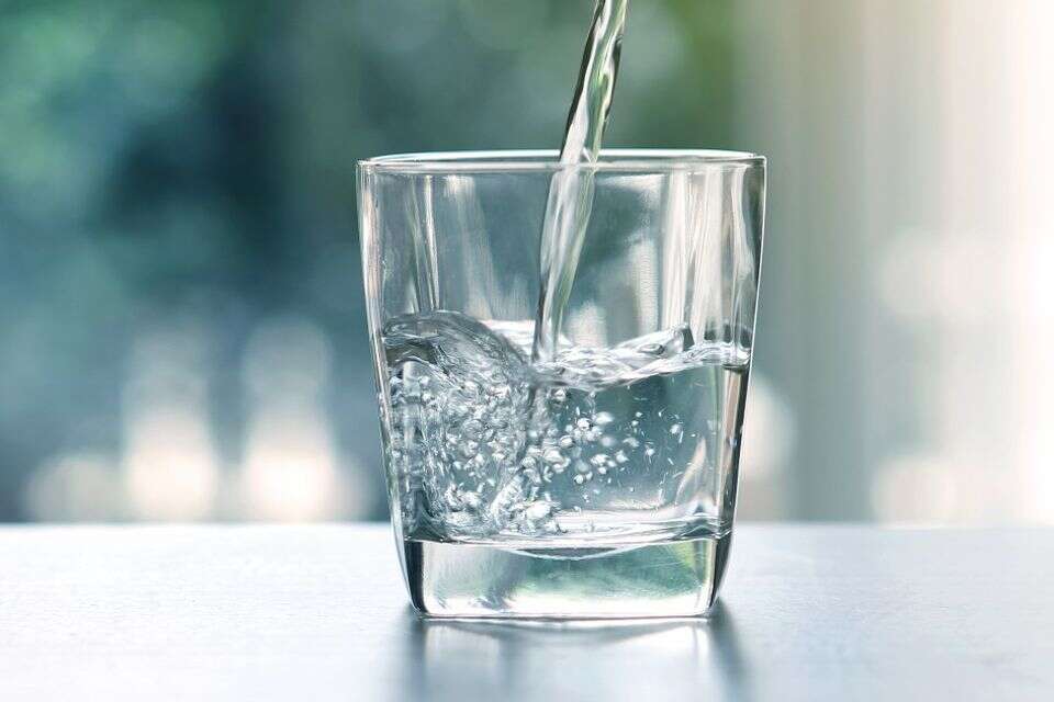 כוס מים , istockphoto