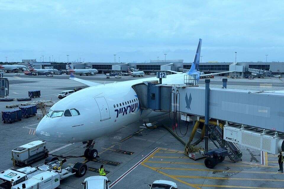 טיסת הבכורה של ישראייר מניו יורק נחתה בישראל בתפוסה מלאה , באדיבות בישראייר