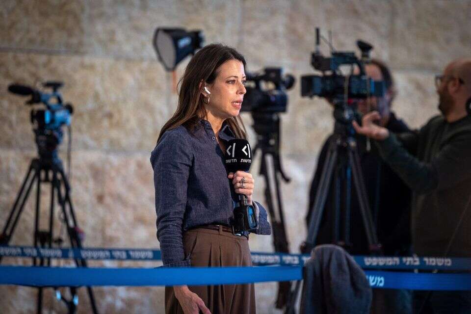 תמר אלמוג , אורן בן חקון