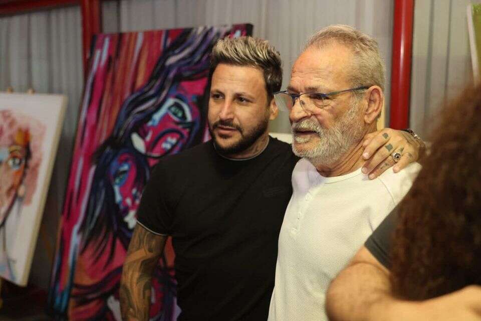 יעקב ואוהד בוזגלו , פייסבוק