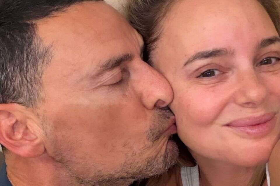 המגישה המוכרת משתפת בתהליך האישי שעברה. יעל בר זוהר וגיא זוארץ , אינסטגרם