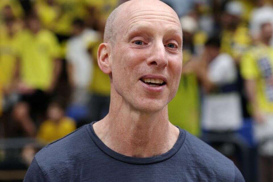 ריצ'ארד דיץ', מבעלי מכבי ת"א , אלן שיבר