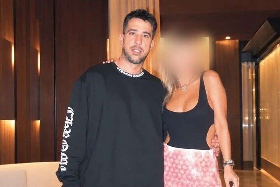 מחזיק גם בדרכון פורטוגלי. עמית יגאל ,