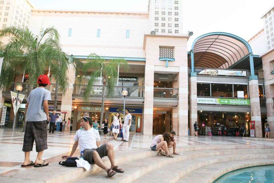 קניון ערים בכפר סבא (ארכיון) , יהושע יוסף