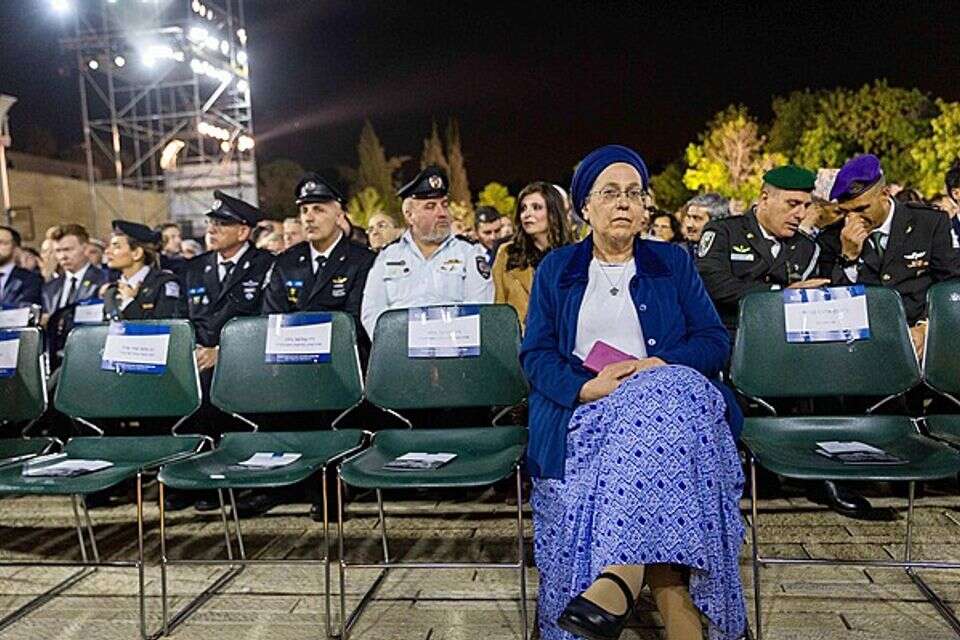סטרוק כן ידעה , אורן בן חקון