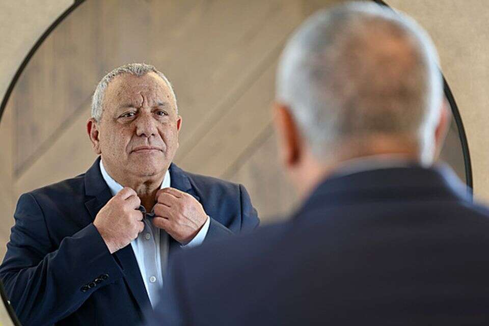 הניתוח אולי יצליח, החולה יתקשה להרכיב ממשלה. איזנקוט , אורן כהן